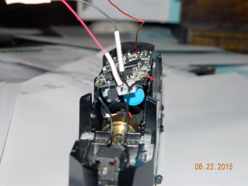 Athearn Genesis 1.5 volt bulb replacement with LED. Model Railroader